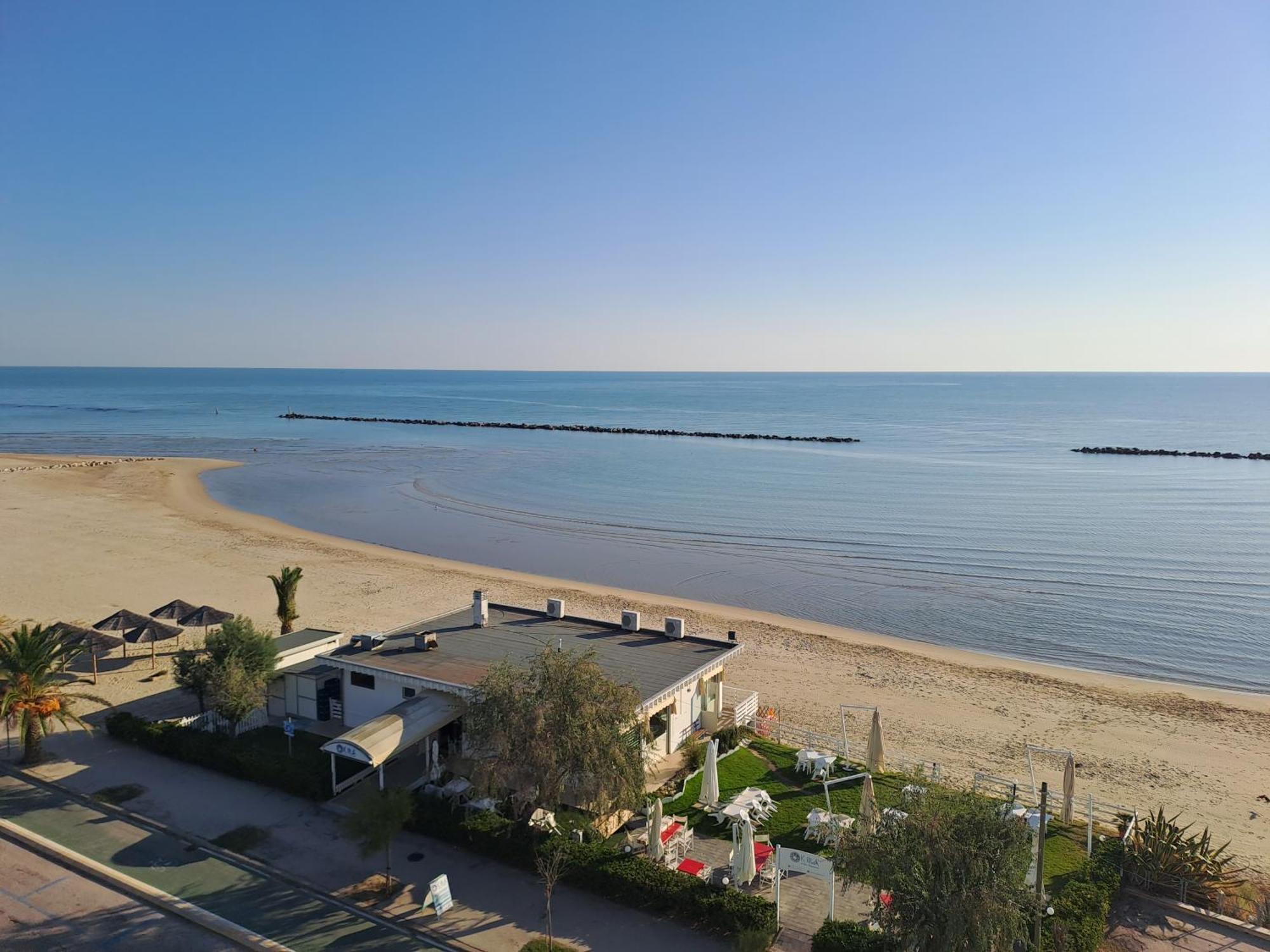 Apartamento Attico Fronte Mare Martinsicuro Exterior foto